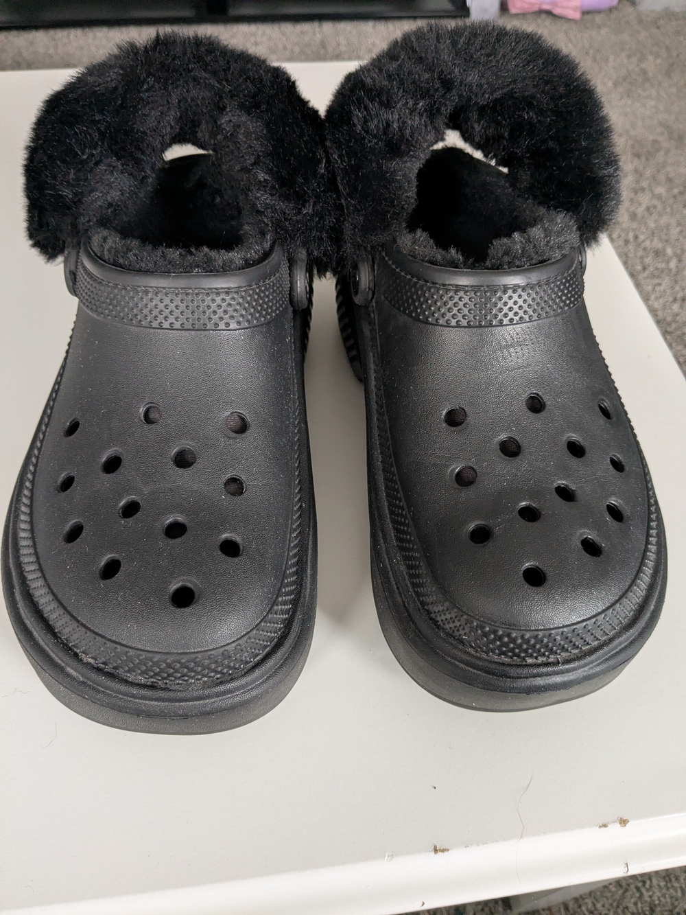 CROCS Black Fleece-Lined Clog Slippers